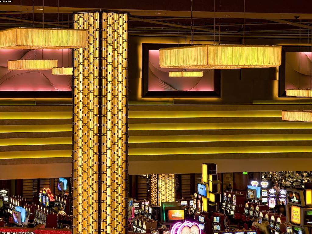 ម៉ាស៊ីនស្លូត online: អ្វីដែលអ្នកត្រូវការដឹងទាំងអស់