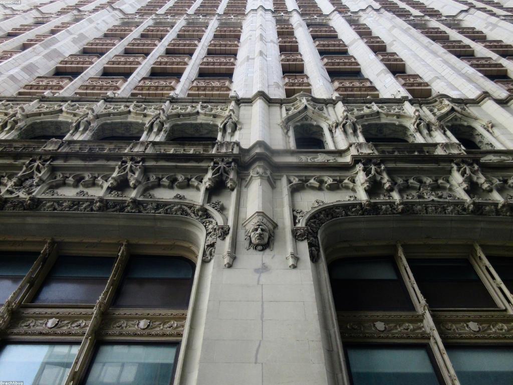 អភាពពាណិជ្ជកម្មនៃព័ត៌មានបច្ចុប្បន្ន